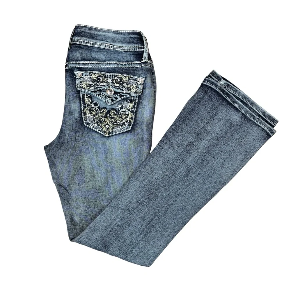 a.n.a Y2K Low Rise Medium Wash Jeans Rhinestone Pockets Sz 8 Bling Streetwear